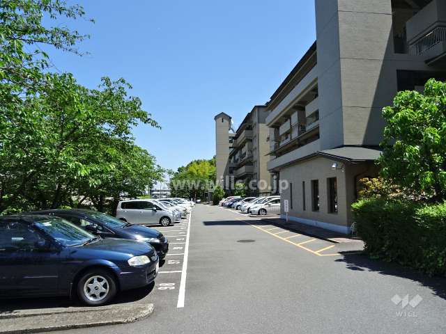 敷地内駐車場（屋外平面式）