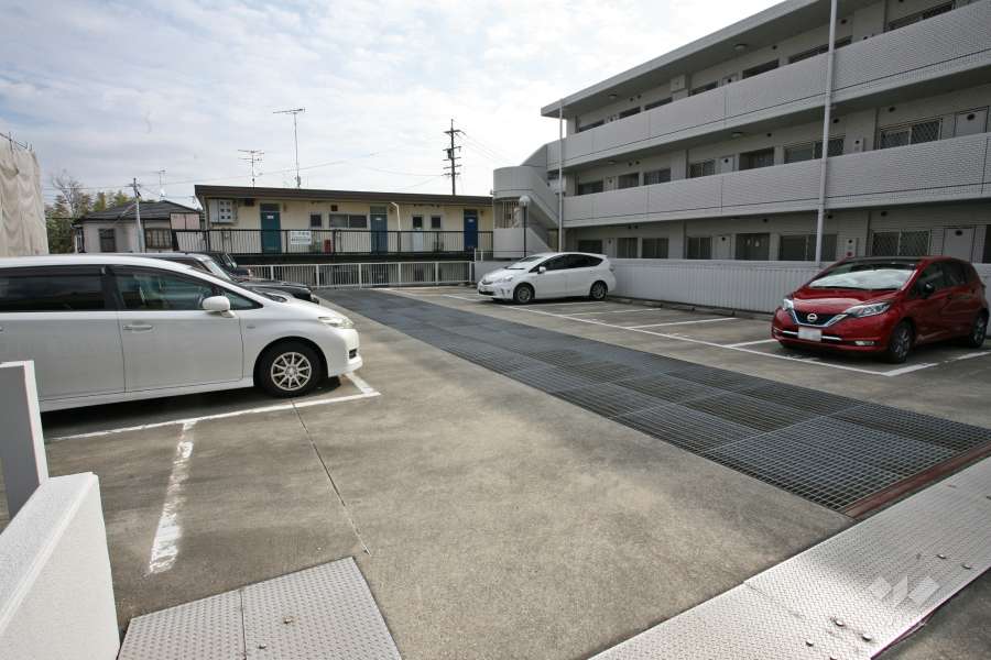 敷地内駐車場(屋内平面式)