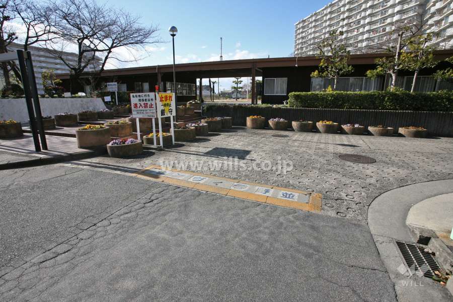 駐車場入り口