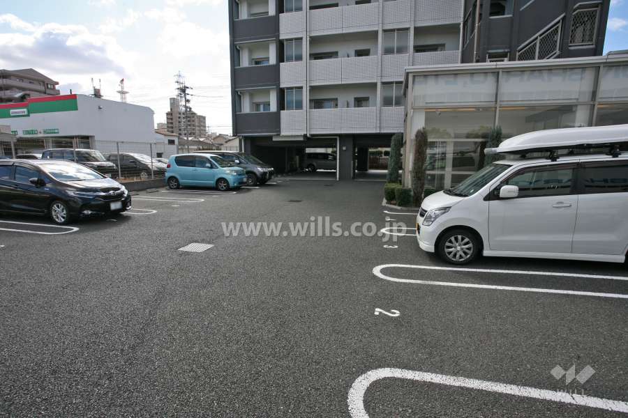 敷地内駐車場(屋外平面式)