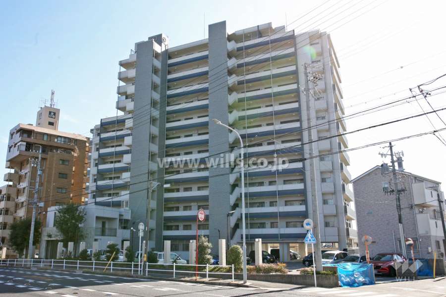 ファミリアーレ潮見が丘の外観