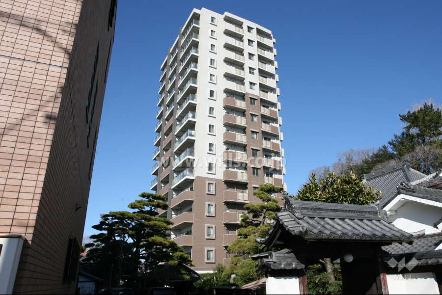 藤和鳴海ホームズの外観(東側側から)