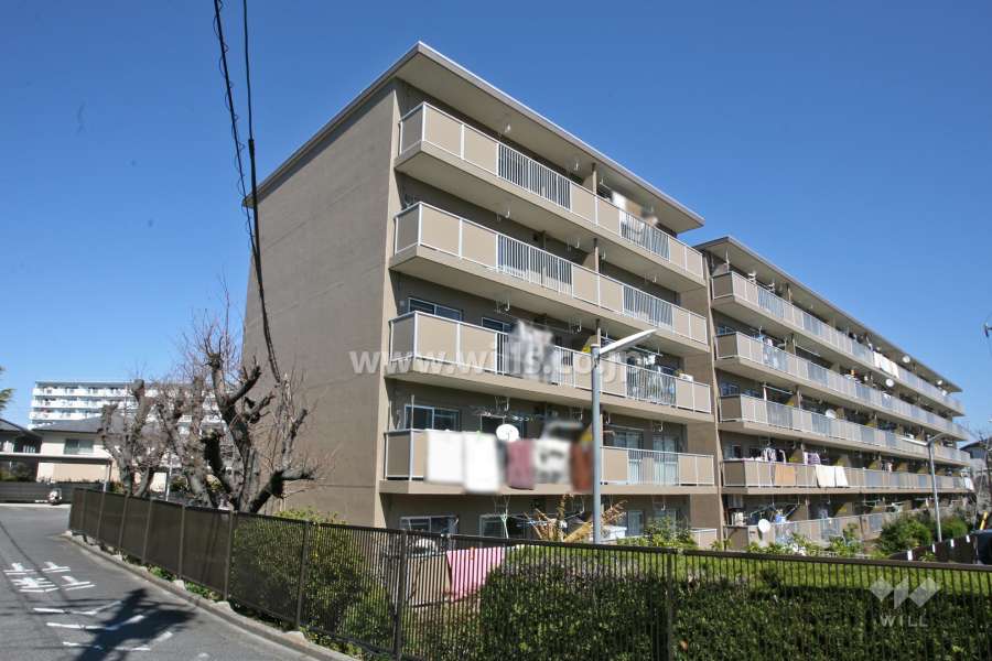 パビリオン東ヶ丘A棟の外観(南西側から)