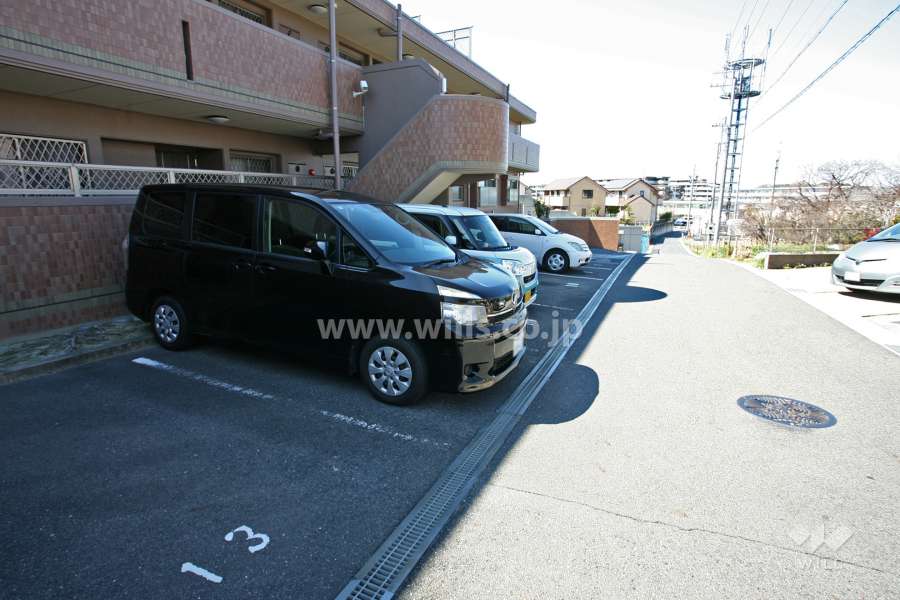 敷地内駐車場（屋外平面式）