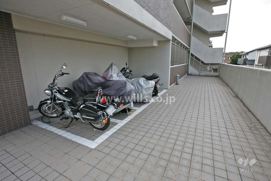 バイク置き場