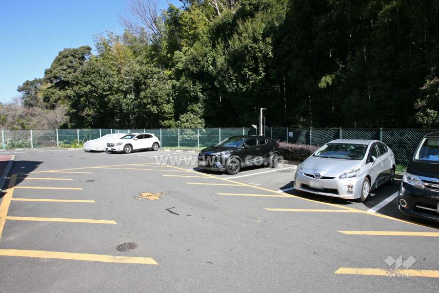 敷地内駐車場（屋外平面式）