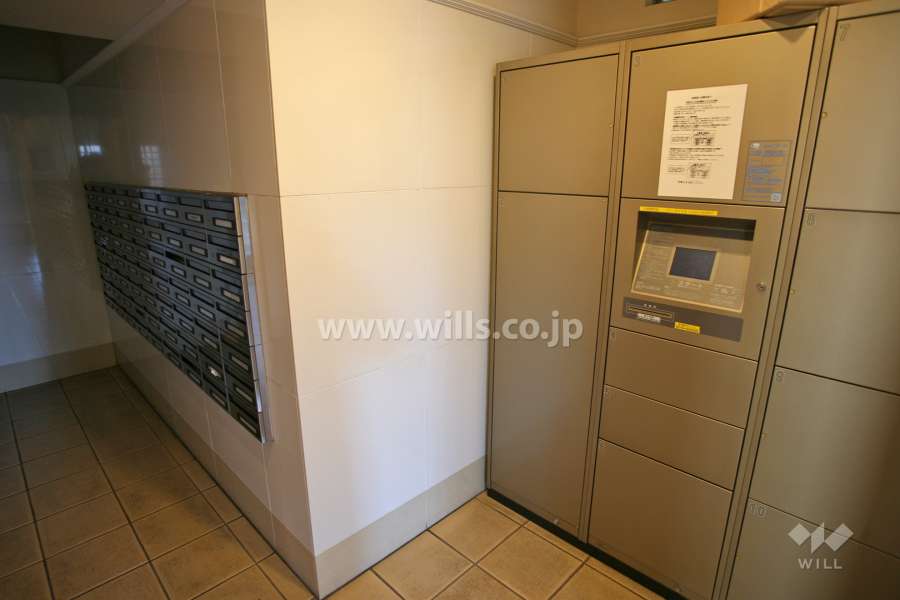 宅配ボックスと共用ポスト