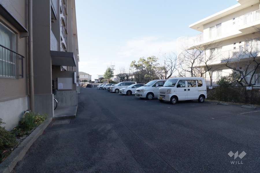 敷地内駐車場（屋外平面式）