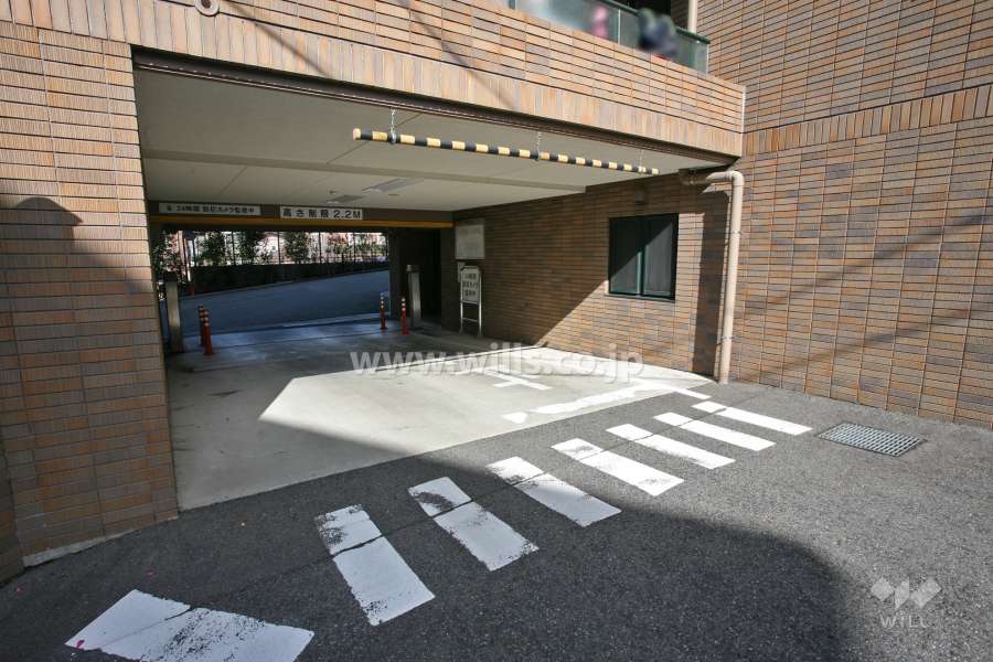 駐車場入り口
