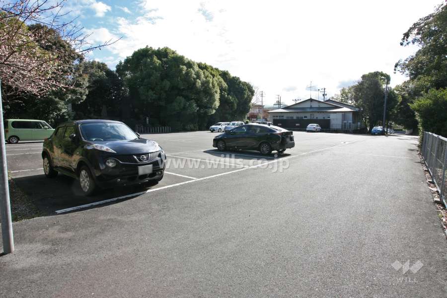 敷地内駐車場(屋外平面式)