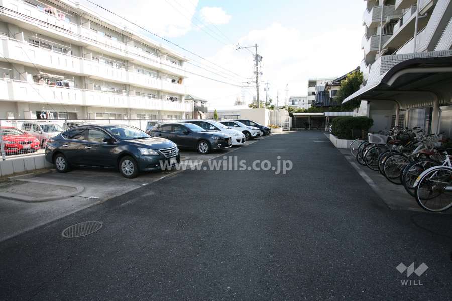 敷地内駐車場（屋外平面式）