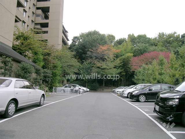 敷地内駐車場（屋外平面式）