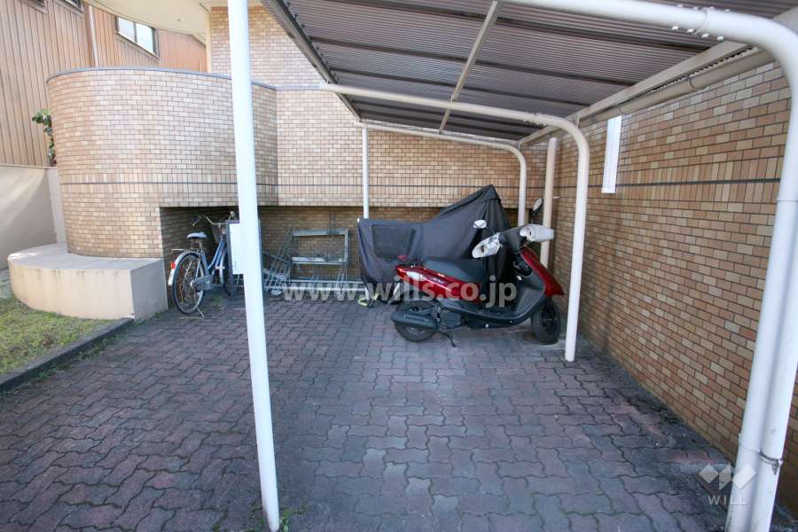 バイク置き場