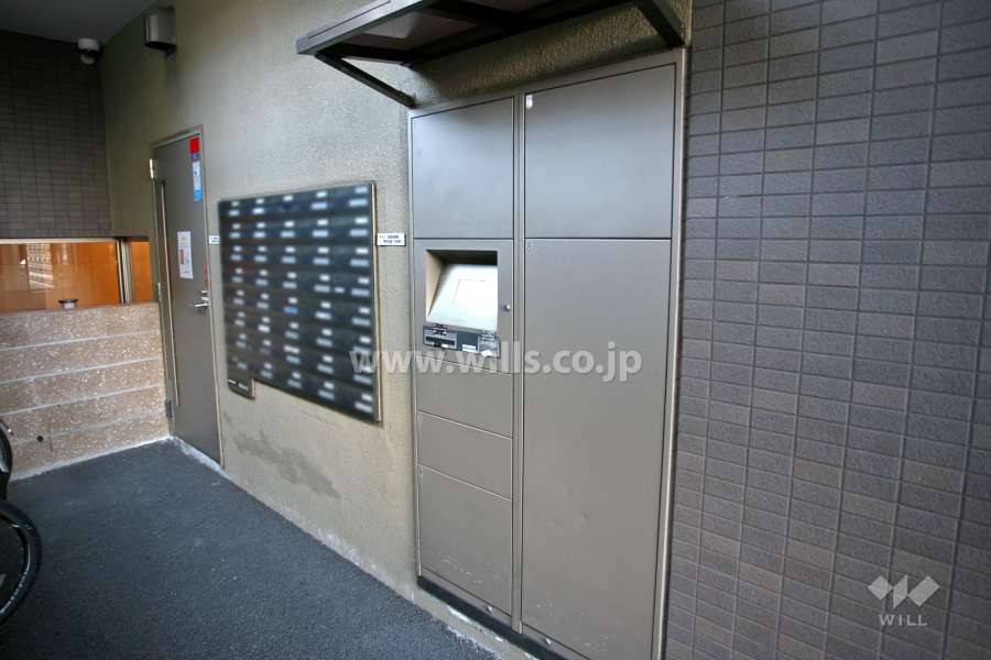 宅配ボックスと共用ポスト