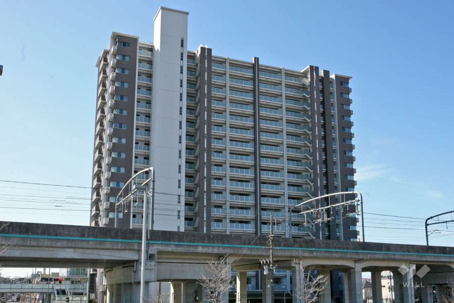 ライオンズプレイズ鳴海タワーの外観(北側から)