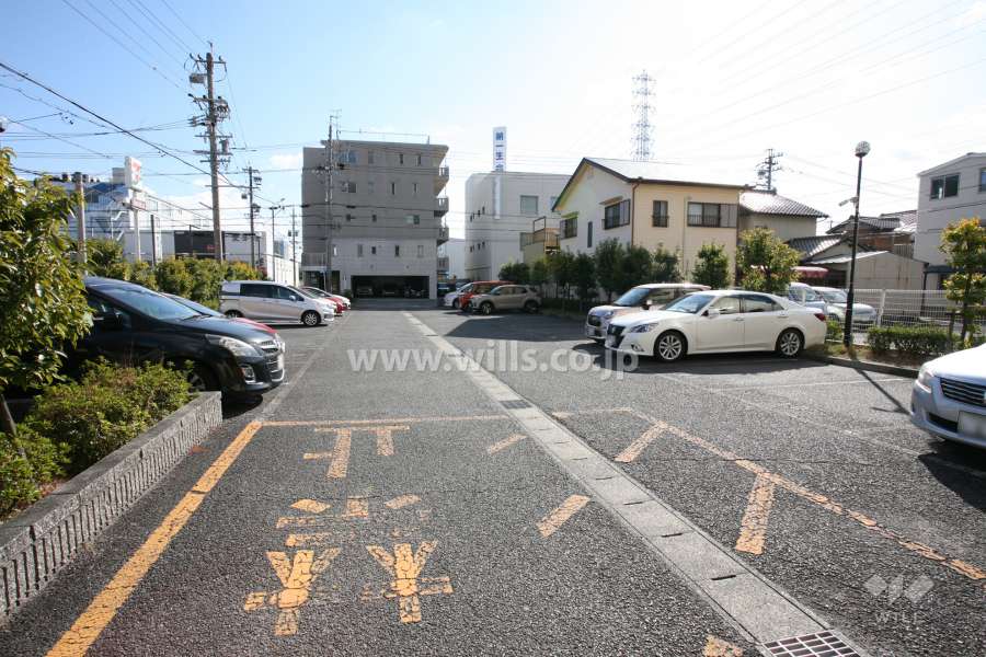 敷地内駐車場（屋外平面式）