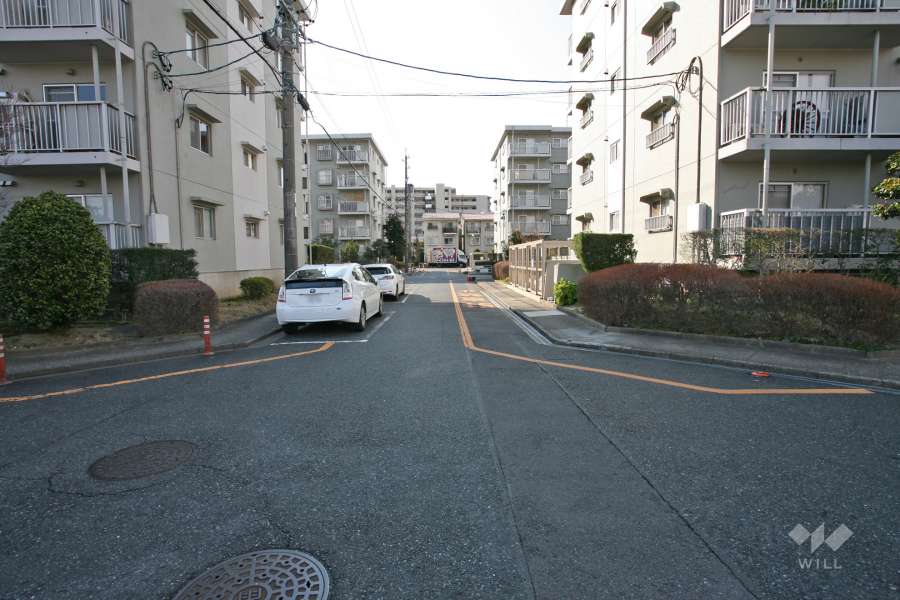 2号棟・3号棟の間の通路