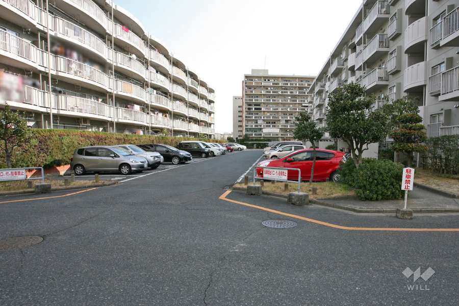 敷地内駐車場(屋外平面式)