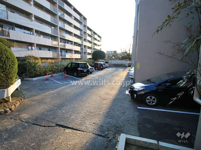 敷地内駐車場（屋外平面式）