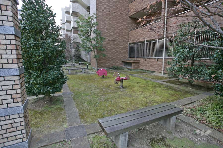 敷地内の公園