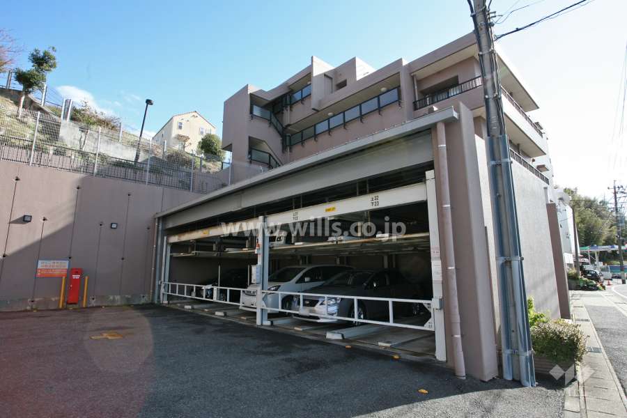 敷地内駐車場（屋内機械式）