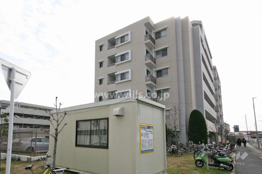 ライオンズ薬師山ヒルトップスクエアの外観(北西側から)