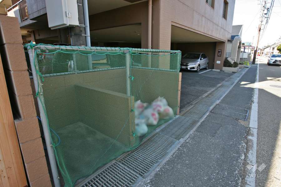 ゴミ置き場