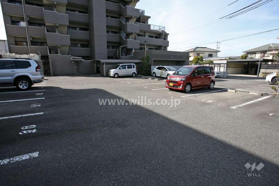 敷地内駐車場（屋外平面式）