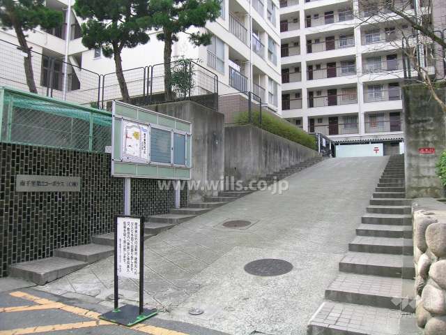 C棟の敷地入口