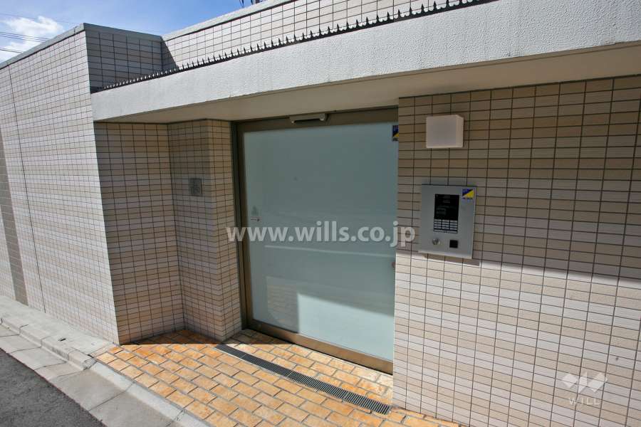 駐輪場出入り口