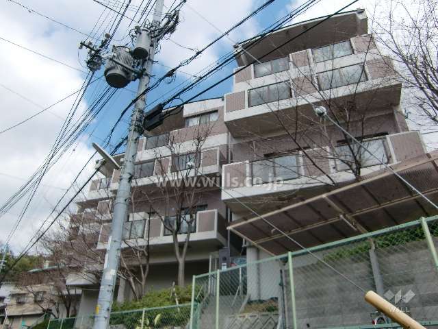 アムール宝塚花屋敷の外観（南側から）
