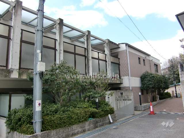 アムール宝塚花屋敷の外観（北側から）