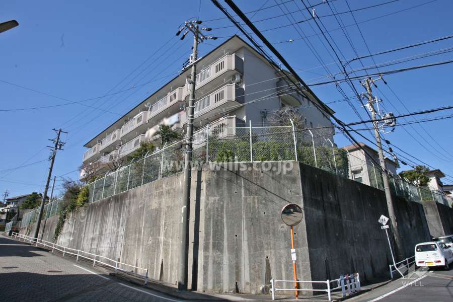 シティハイツ有松1号館の外観(東側から)