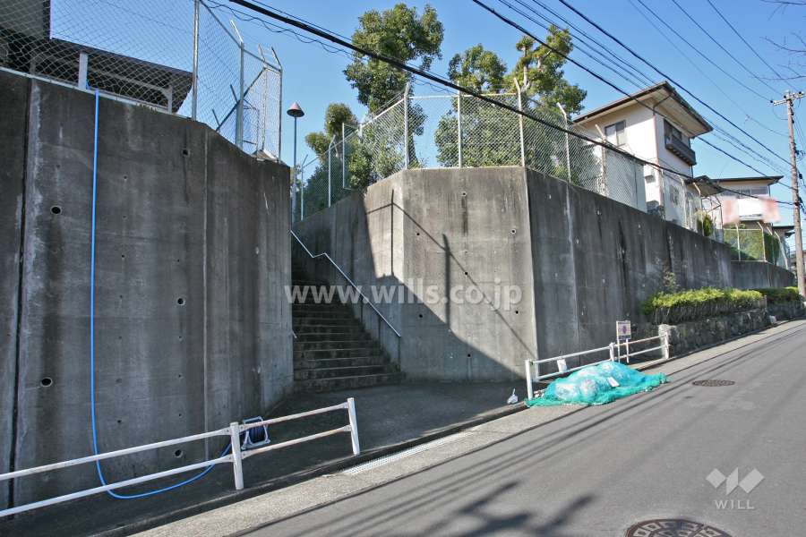 北東側敷地入り口