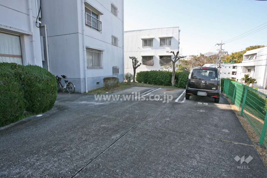 敷地内駐車場（屋外平面式）