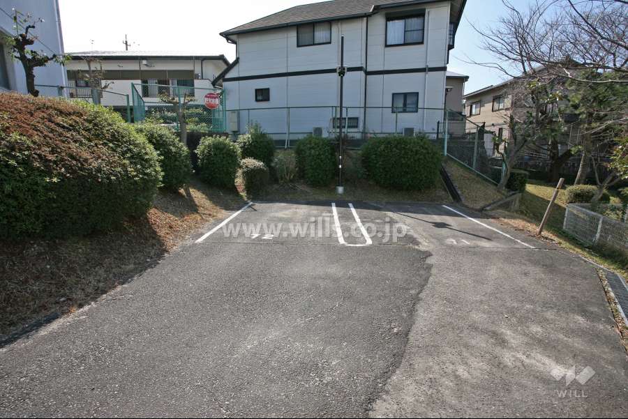 敷地内駐車場（屋外平面式）
