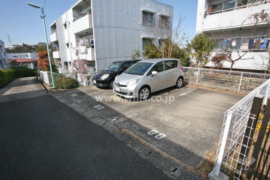敷地内駐車場(屋外平面式)