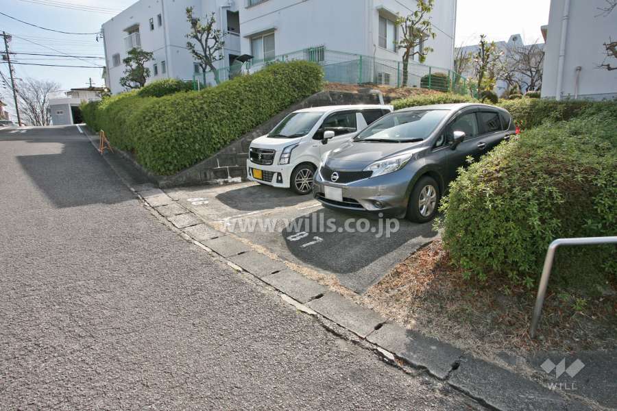 敷地内駐車場(屋外平面式)