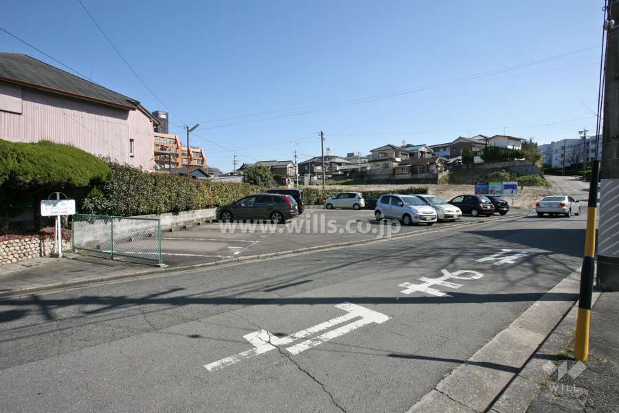 敷地内駐車場(屋外平面式)