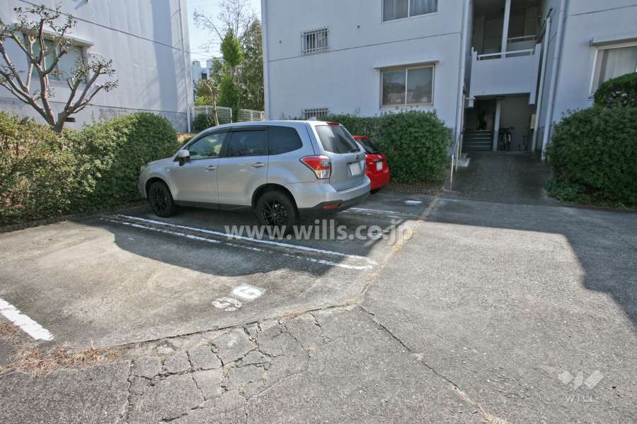 敷地内駐車場(屋外平面式)