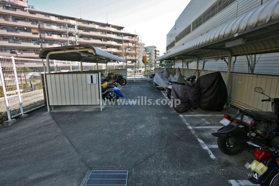 バイク置き場