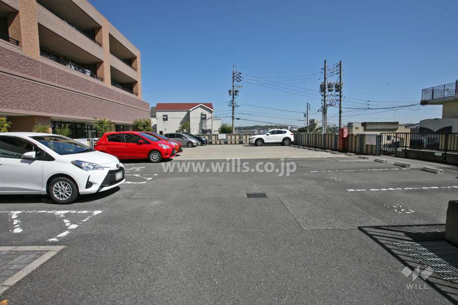 敷地内駐車場（屋外平面式）