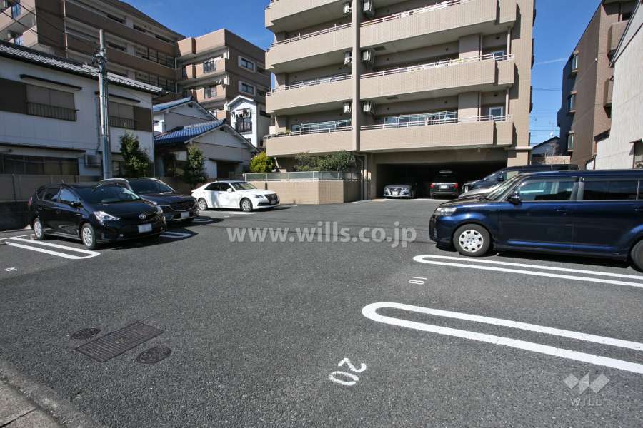 敷地内駐車場(屋外平面式)