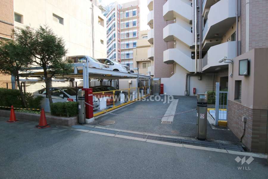 駐車場入り口