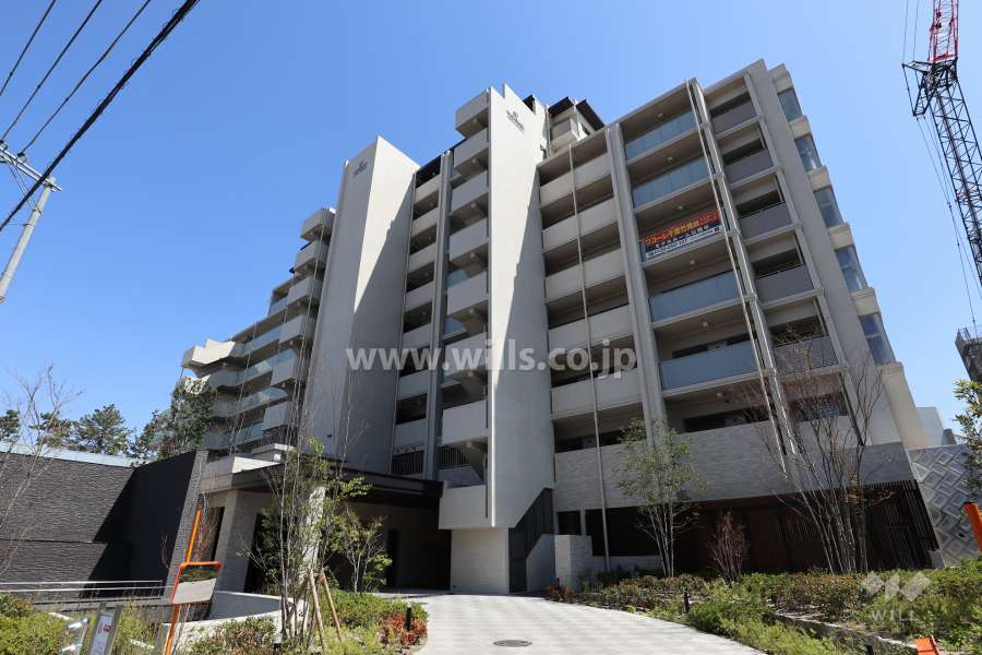 ワコーレ千里竹見台マスターズレジデンスの外観（西側から）