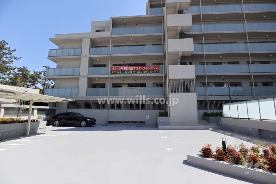 敷地内駐車場（屋外平面式）