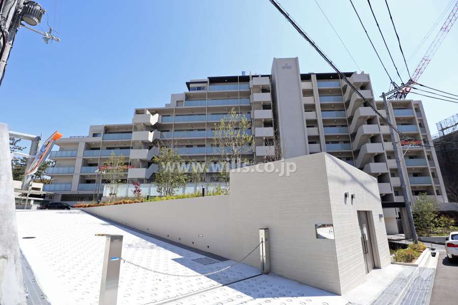 ワコーレ千里竹見台マスターズレジデンスの外観（北側から）