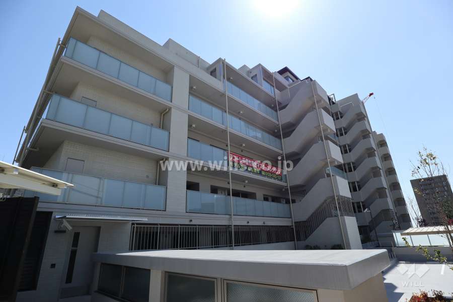 ワコーレ千里竹見台マスターズレジデンスの外観（北東側から）