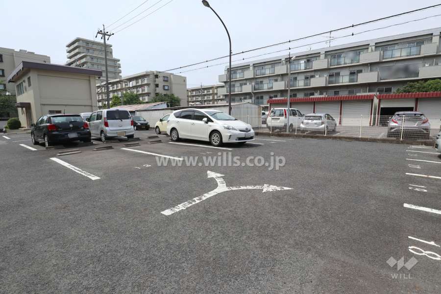 敷地内駐車場（屋外平面式）