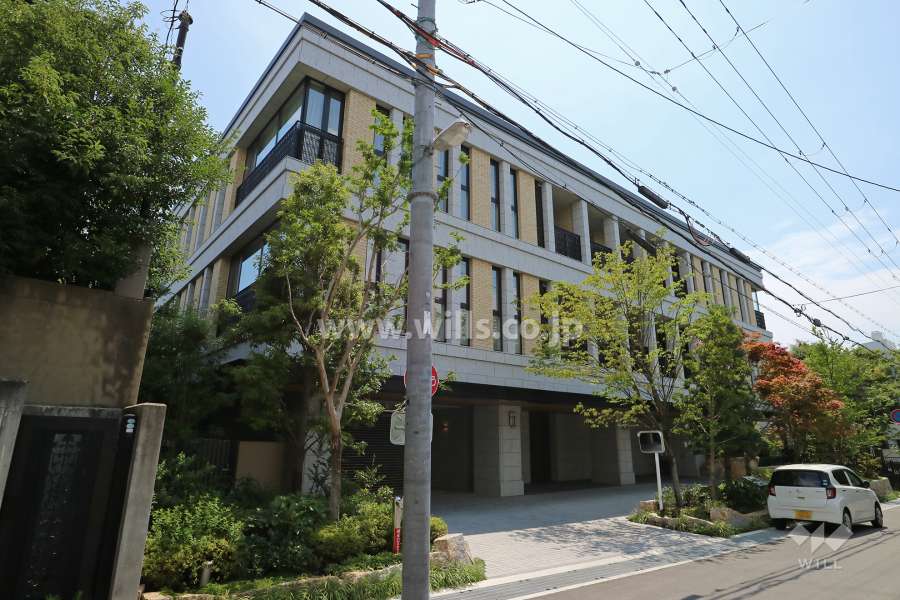 ブランズ芦屋ザ・レジデンスの外観（北東側から）